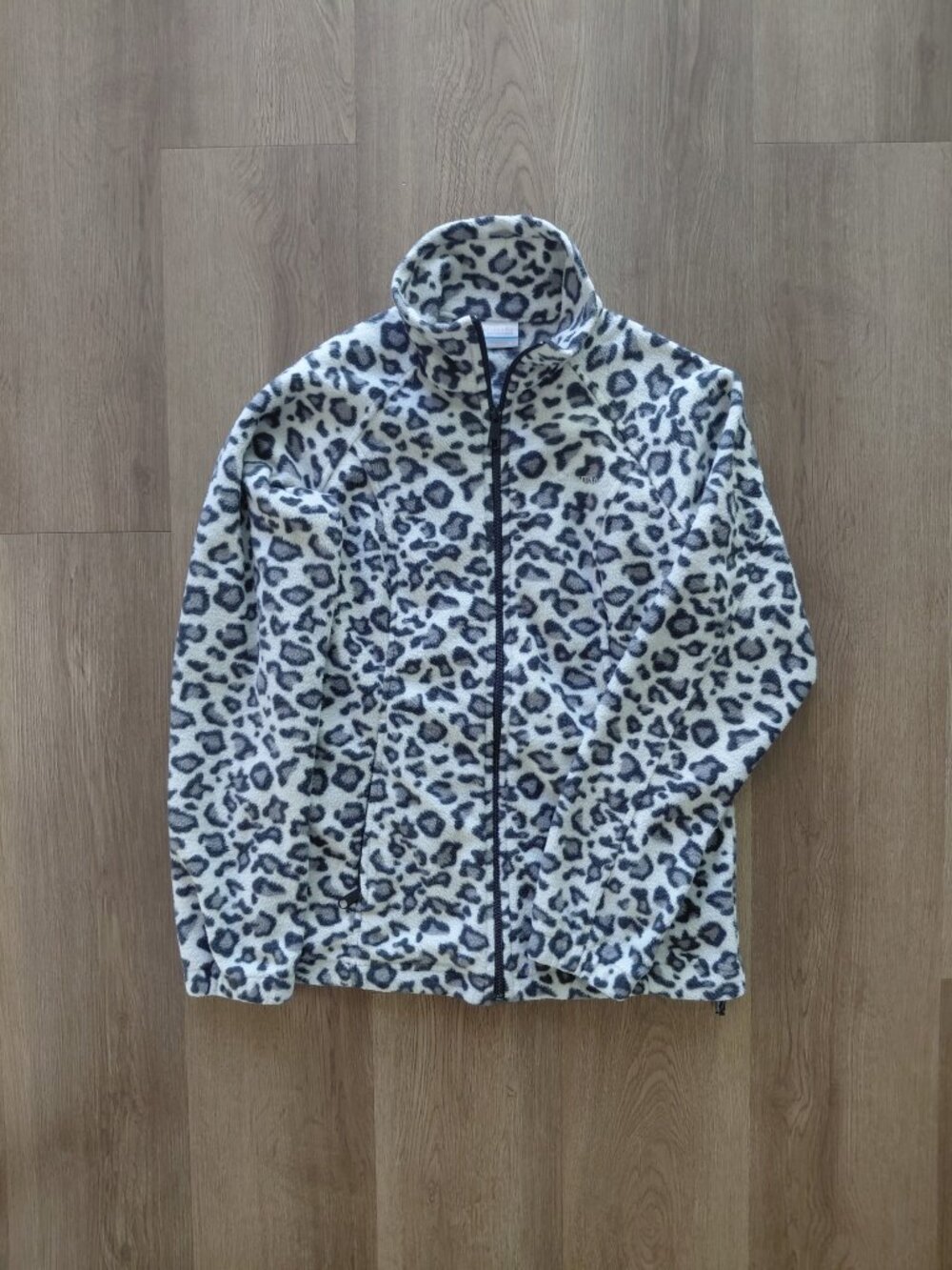 Columbia Snow Leopard Print Zip-Up Jacket | Women’s Small | 100% Polyester